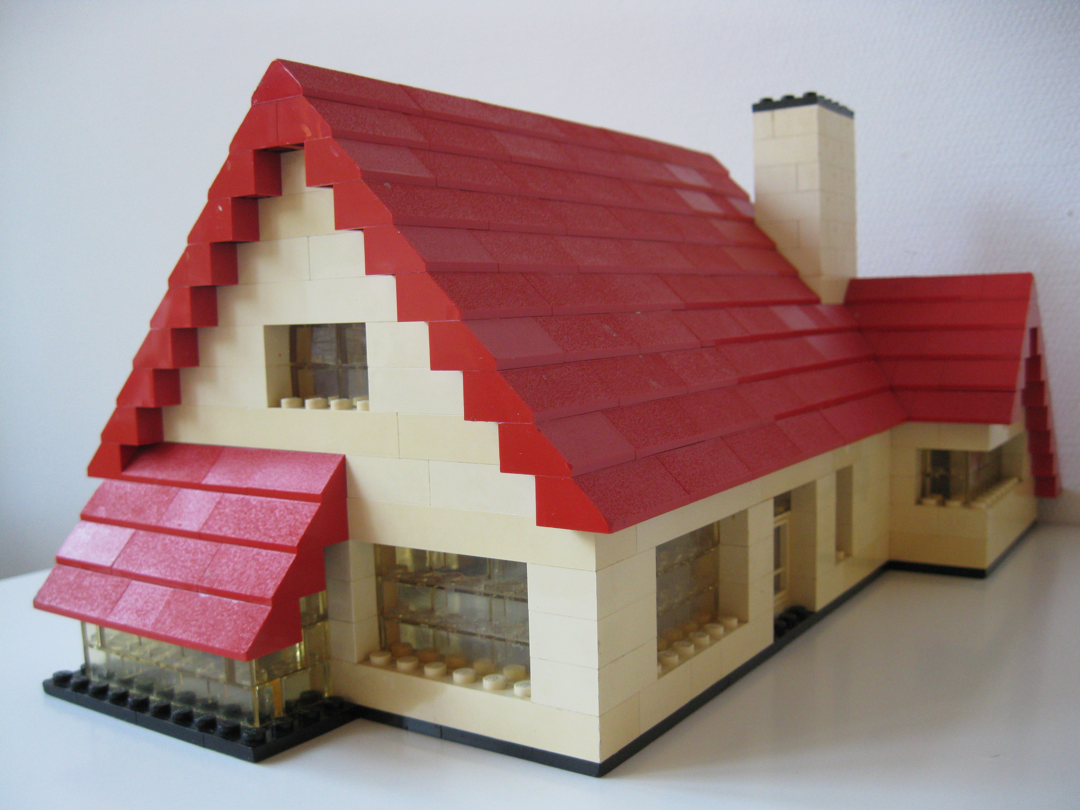 italian_bungalow_-_back.jpg
