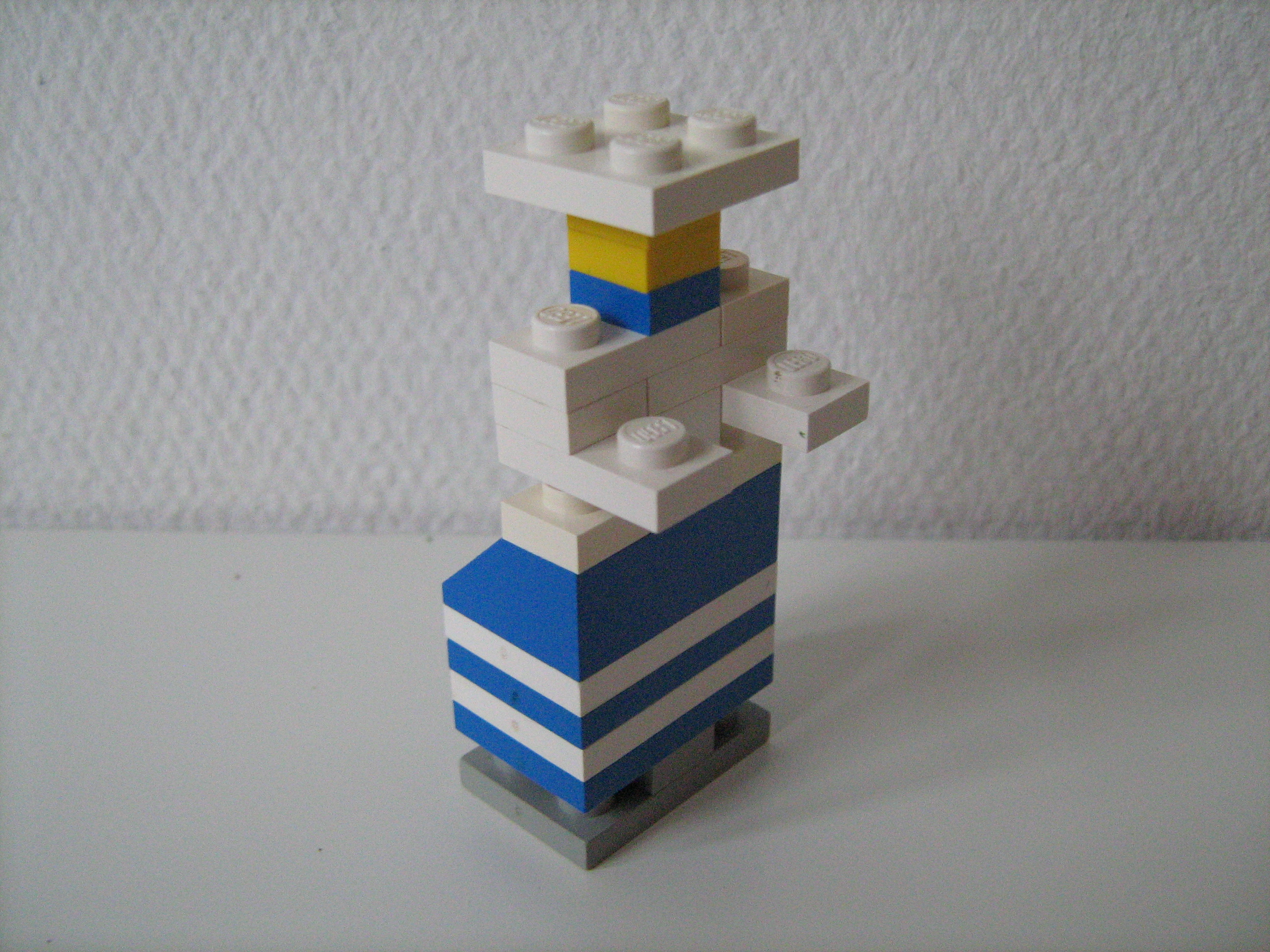 lady_in_white_and_blue.jpg