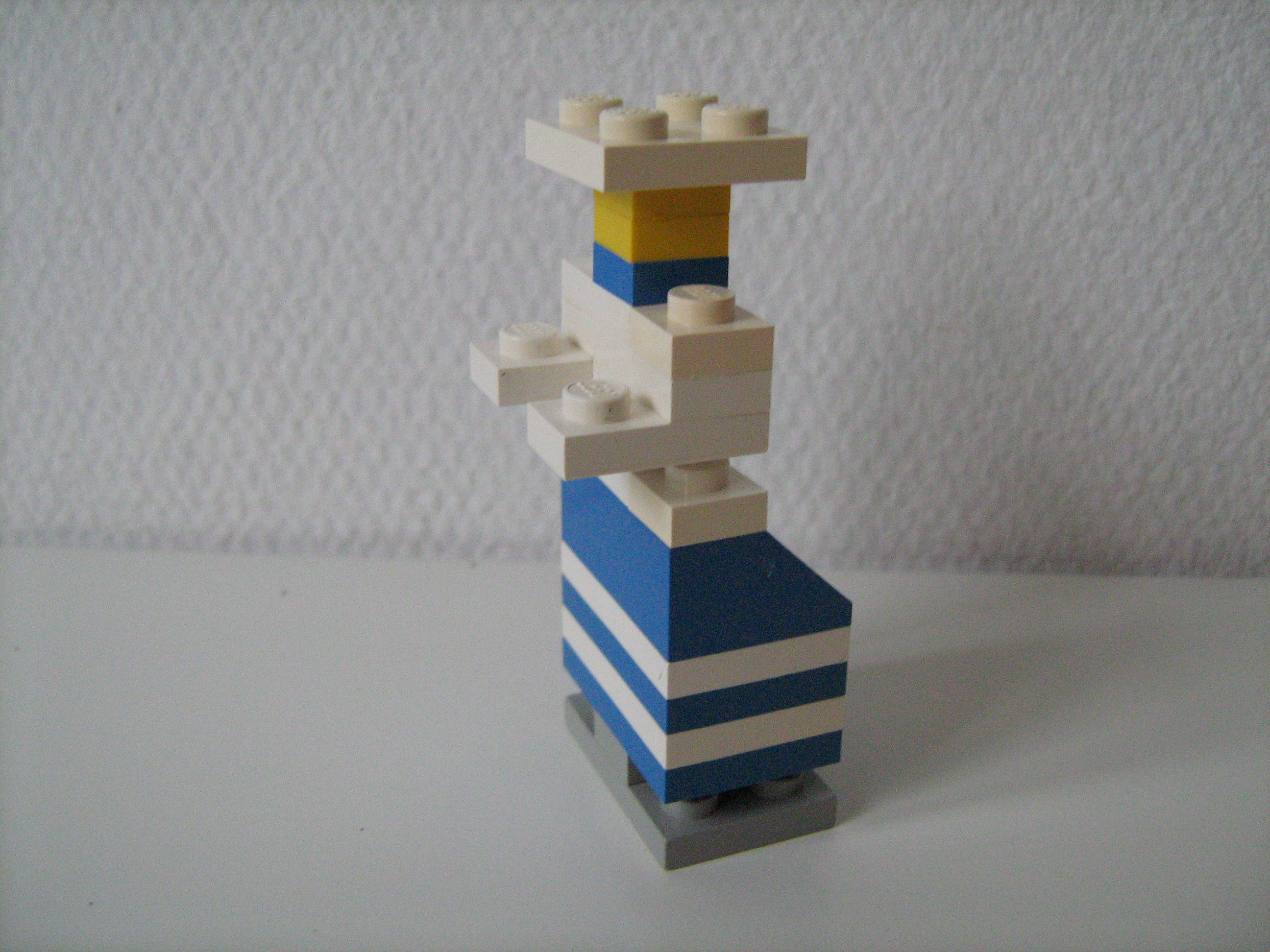 lady_inwhite_and_blue_2.jpg