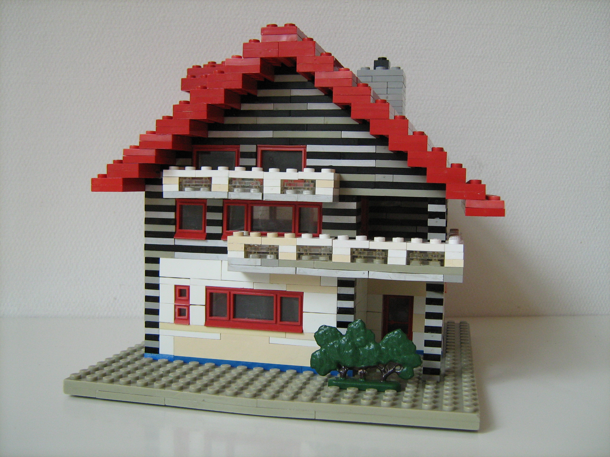 swiss_bungalow_mid_sixties.jpg