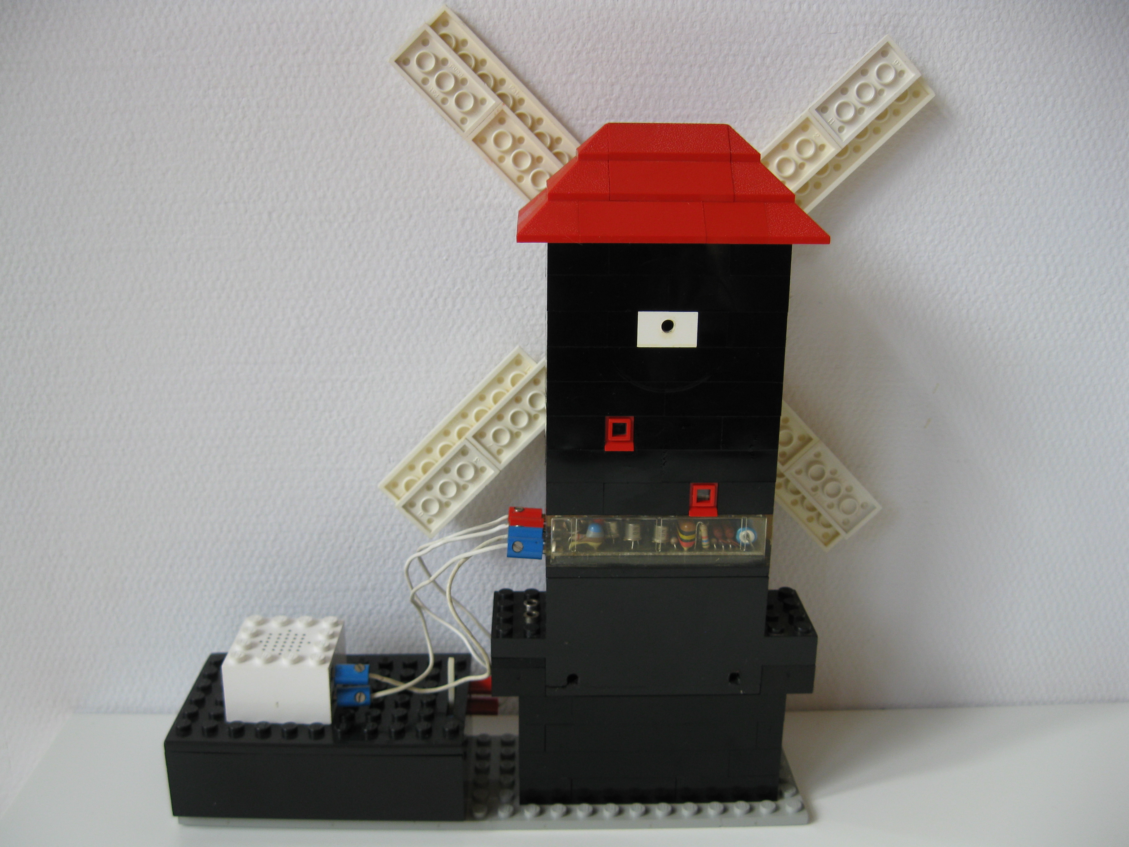 1968_electronic_118_windmill_-_back.jpg
