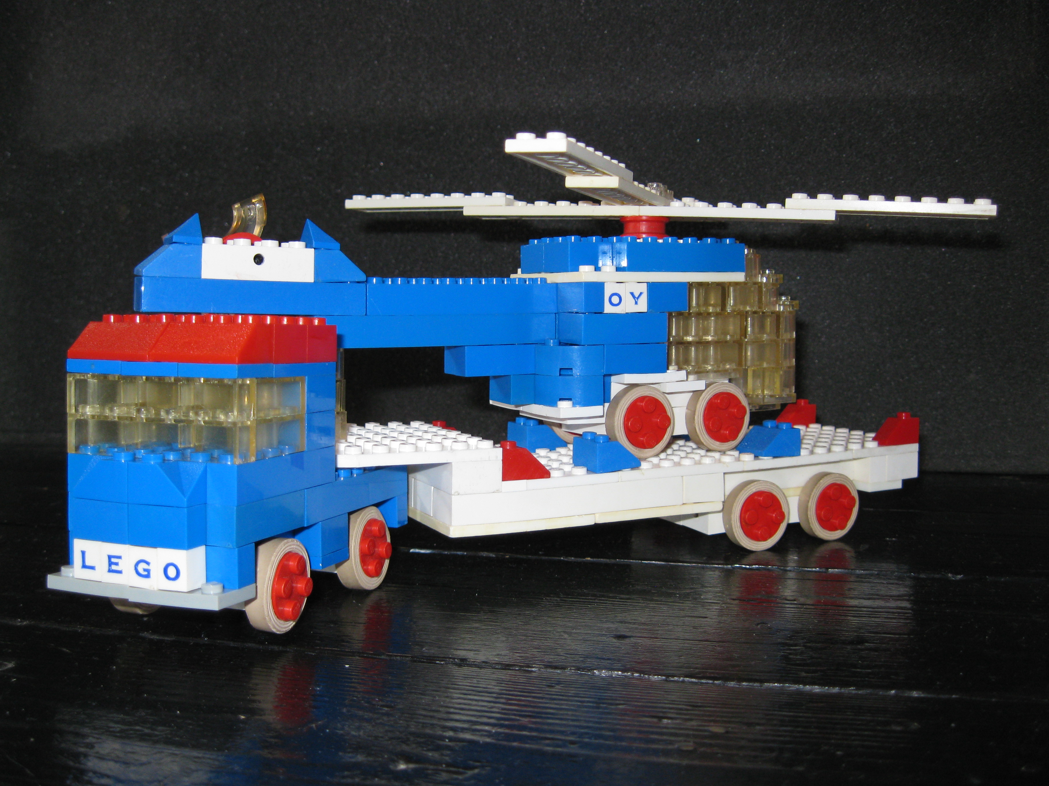 1958_moc_s-112_trailer_and_heli_-_2.jpg