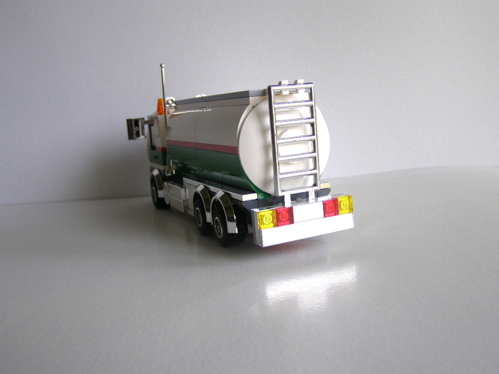 p4081927jo.jpg