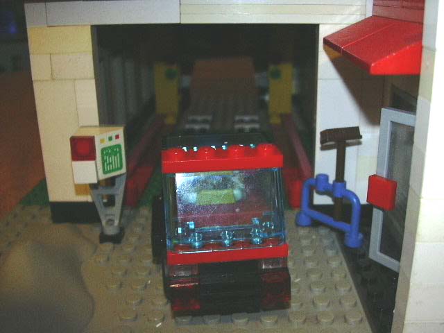 car_wash_entrance_01.jpg