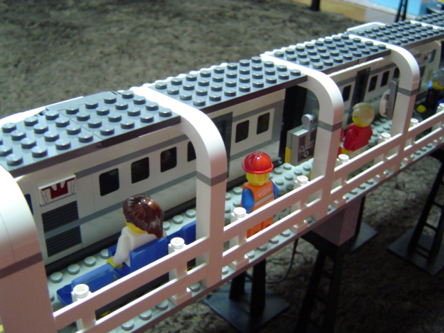 monorail1003.jpg