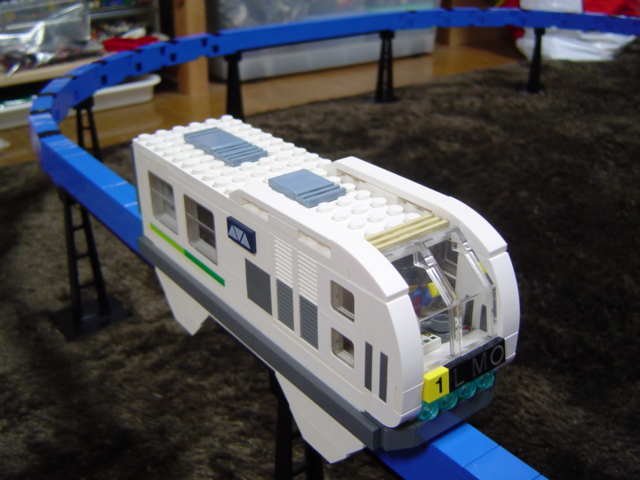 monorail601.jpg