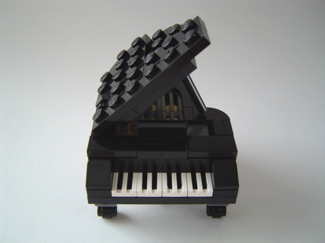 minigrandpino05.jpg