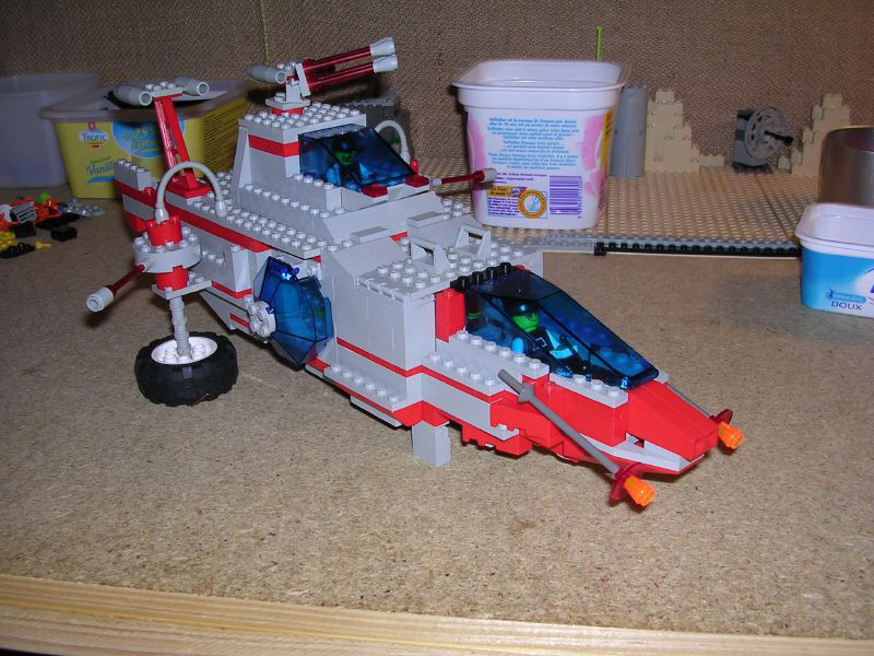 spaceship0.jpg
