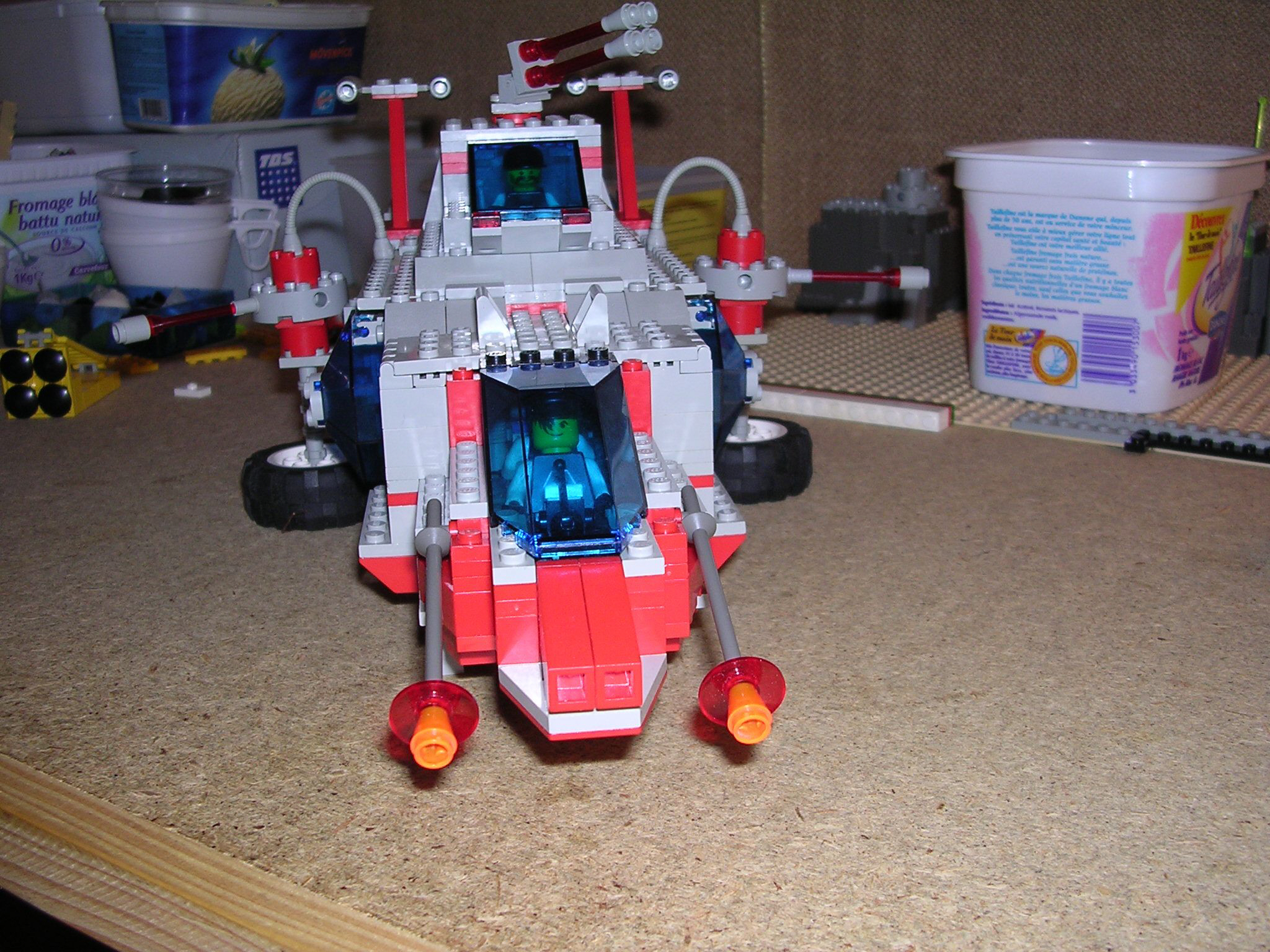 spaceship1.jpg