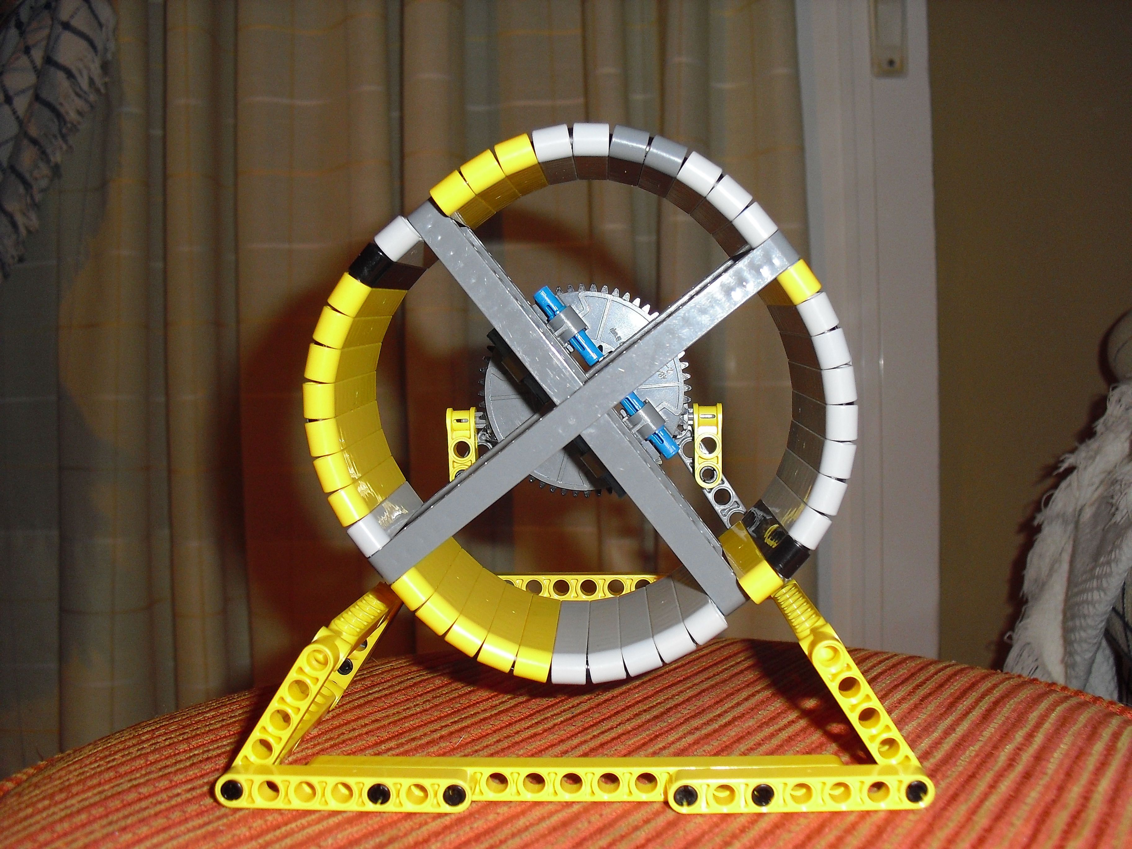 my_hamster_wheel_001.jpg