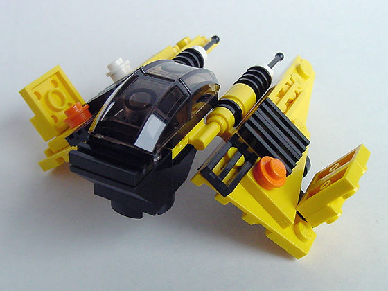 sw_jedistarfighter_03.jpg