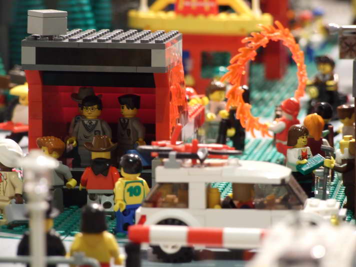 2007-1229-lego_256.jpg