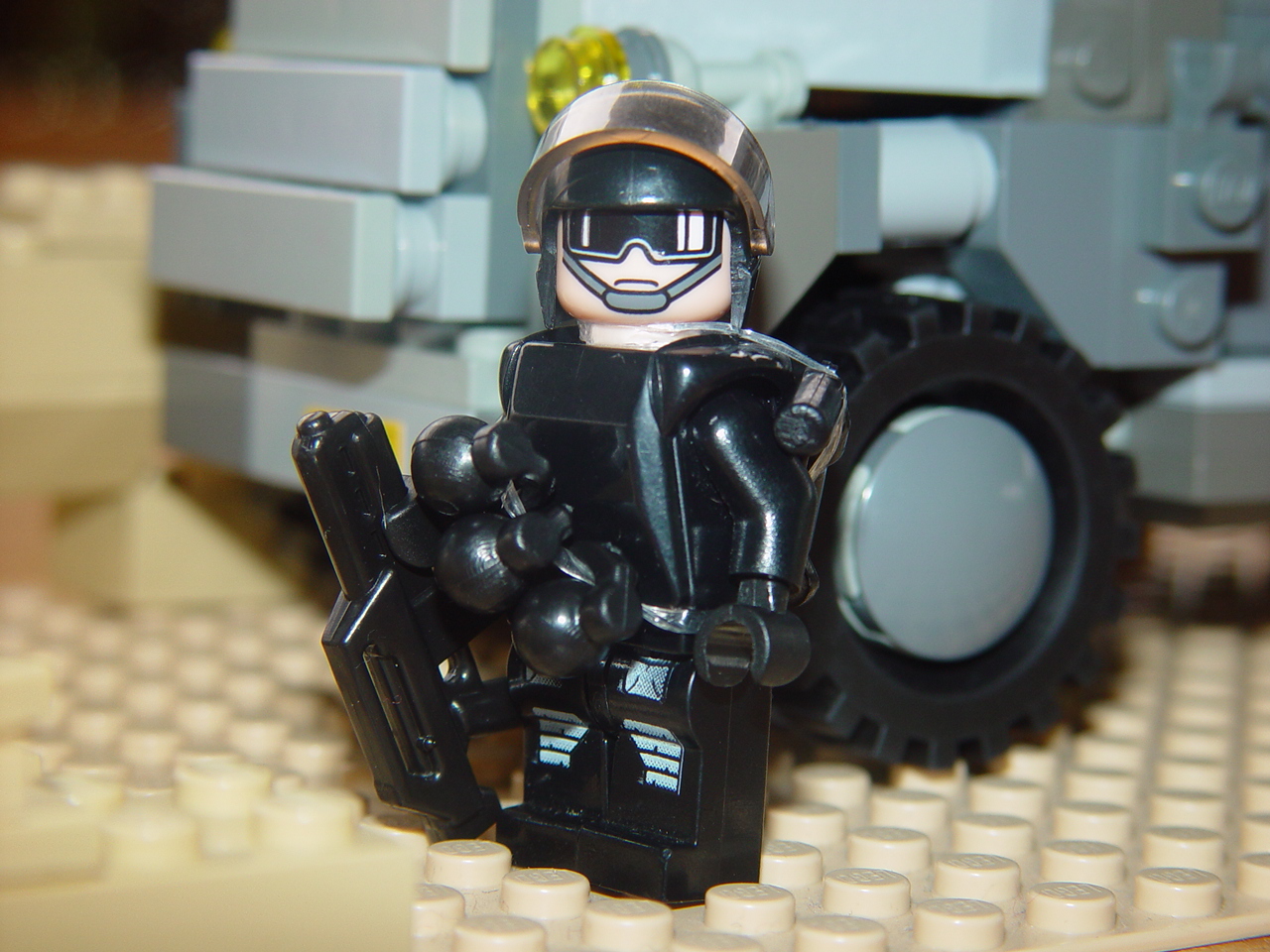 legos_and_stuff_036.jpg
