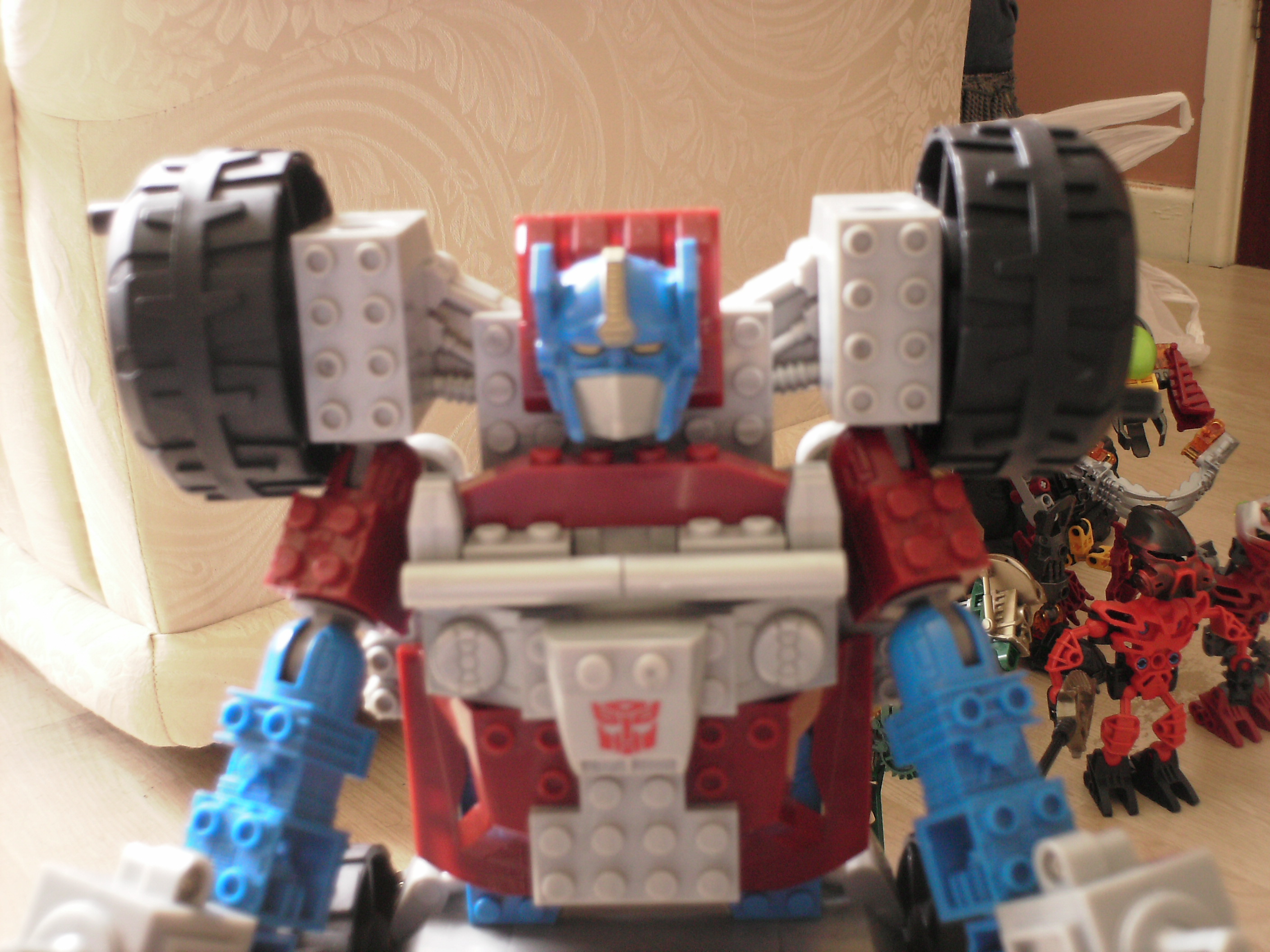 optimus_005.jpg