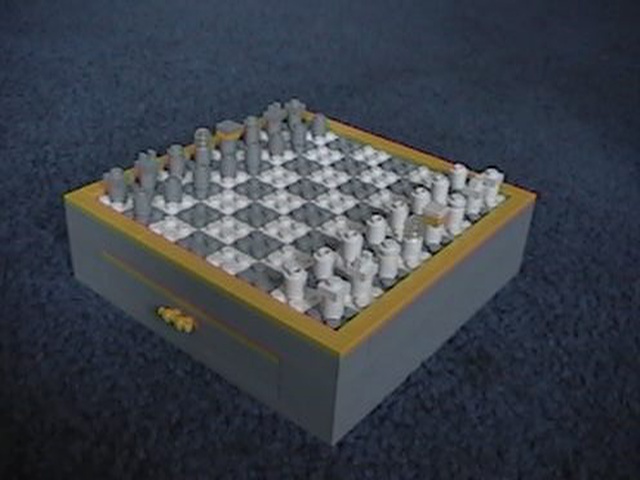 chess_yellow_3.jpg