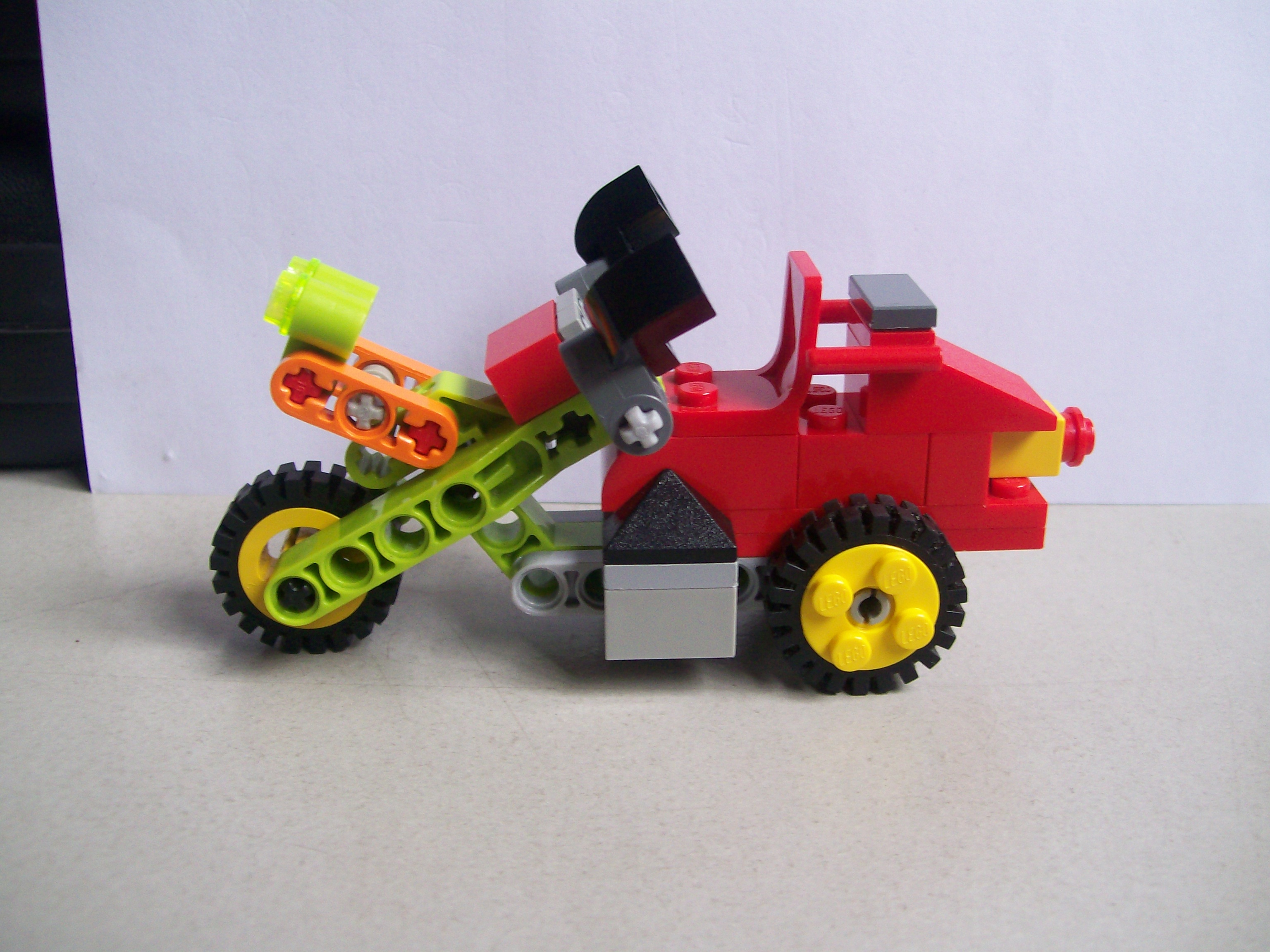 moc_moto_cruiser_5.jpg