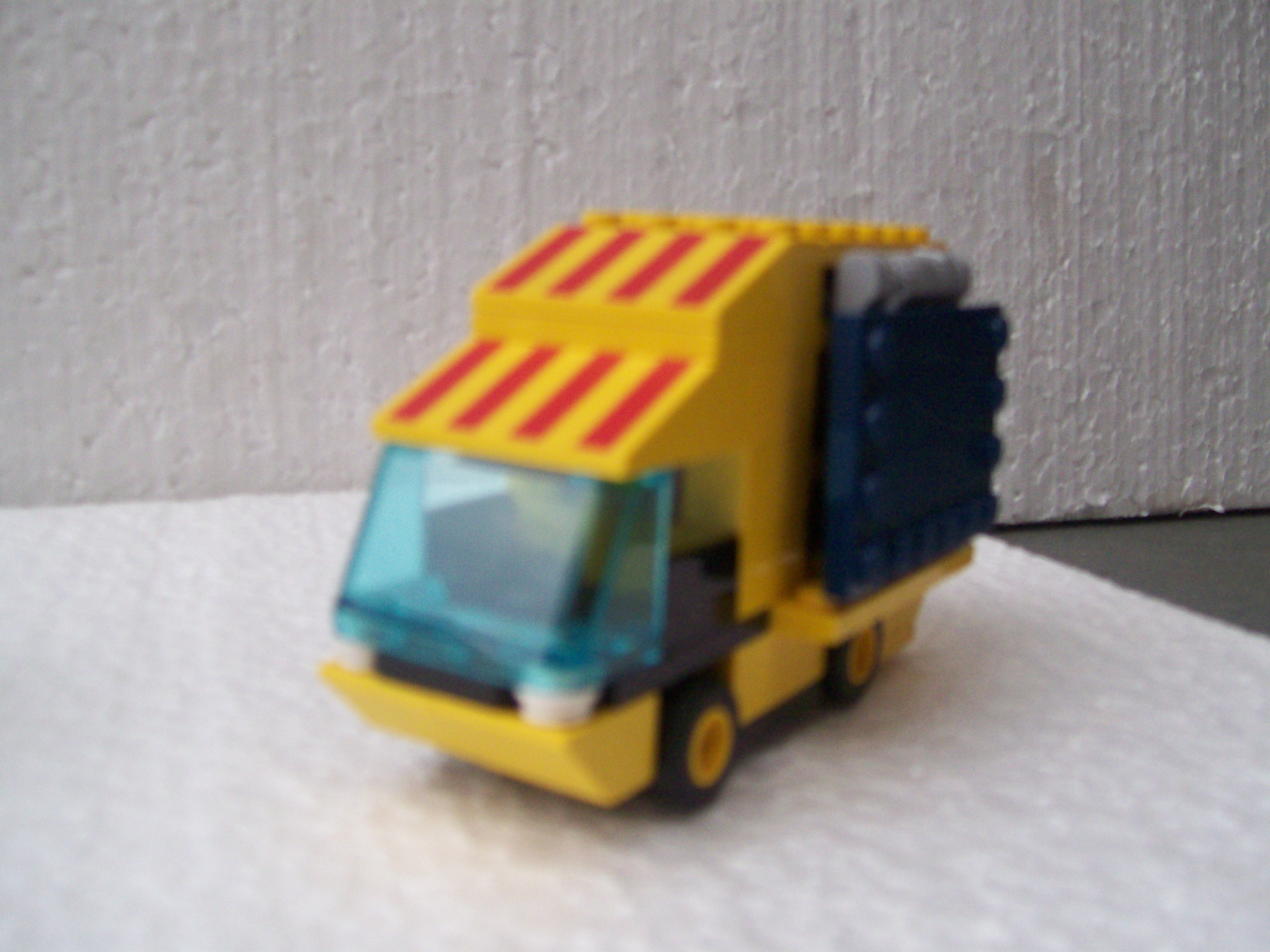 trailer_bar_021.jpg