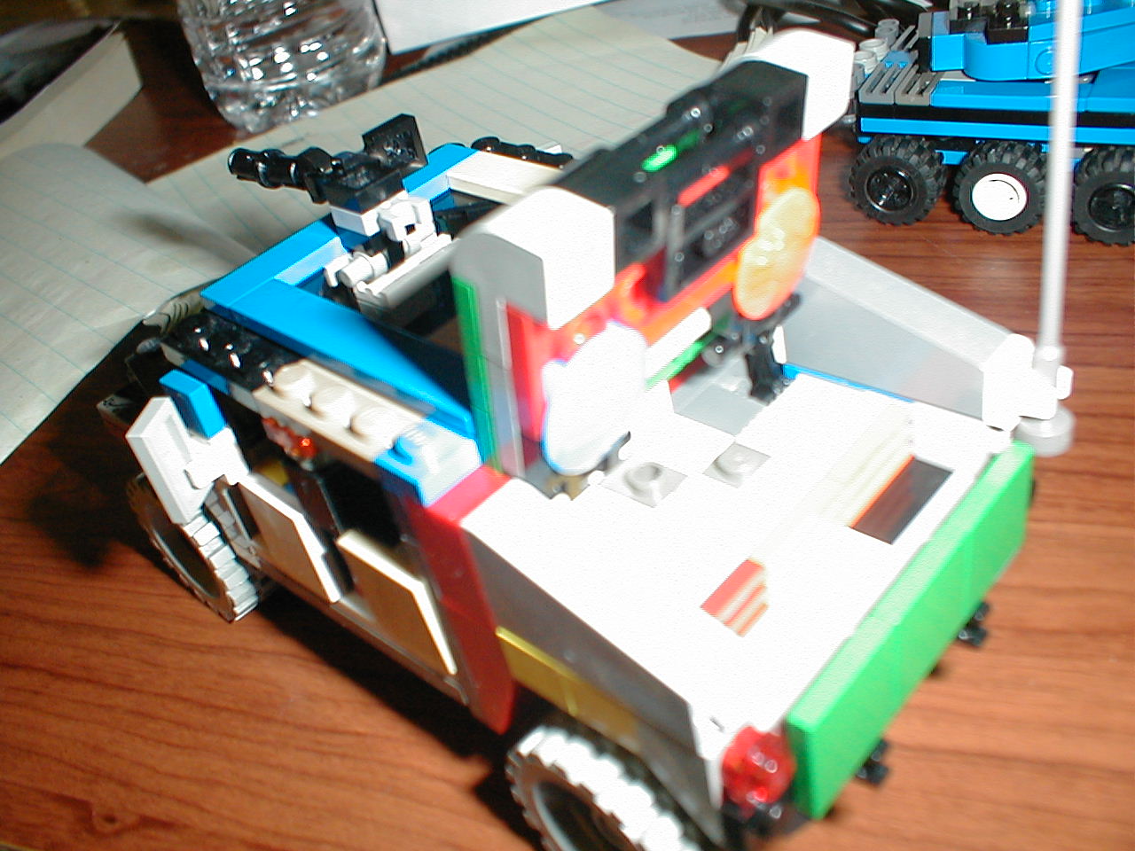 lego_humvee_3.jpg