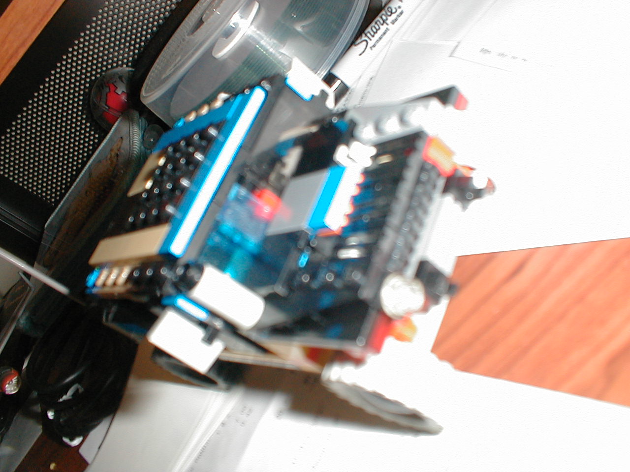 new_lego_humvee_front.jpg