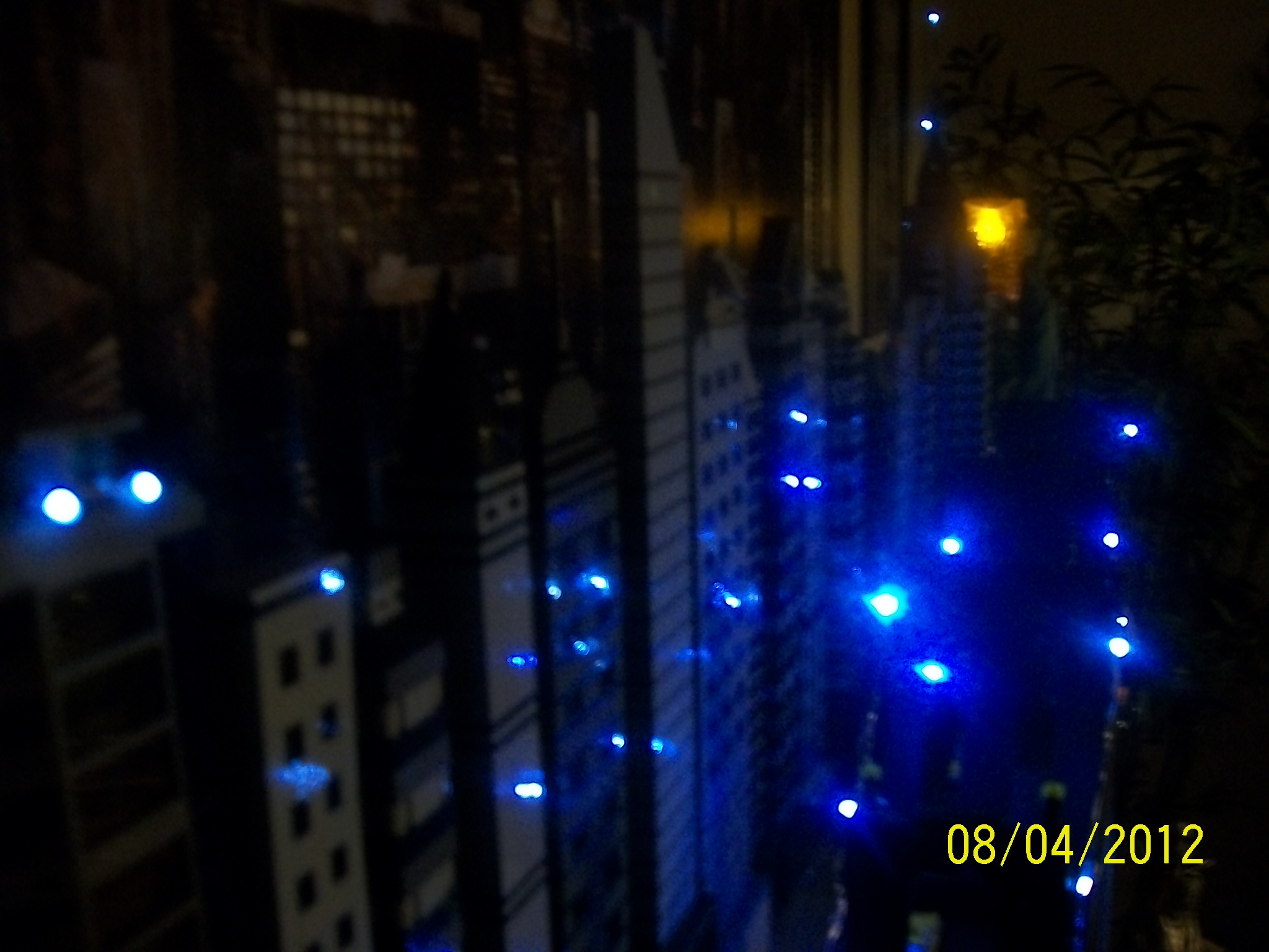 lego_skyline_night_time_210.jpg