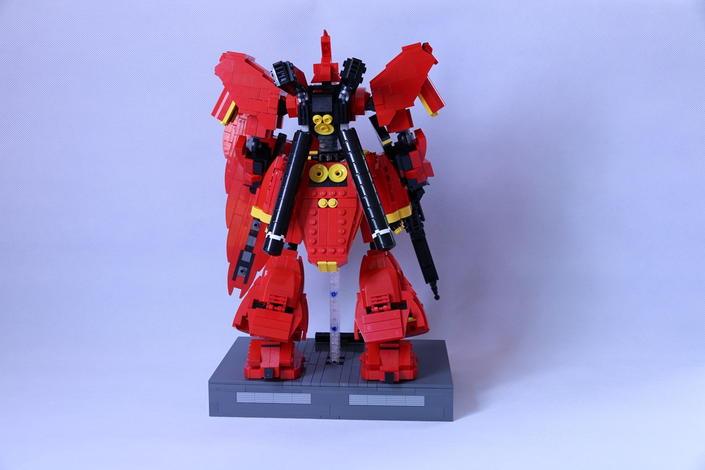sazabi-11.jpg