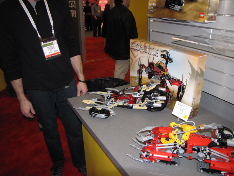 toy_fair_6.jpg