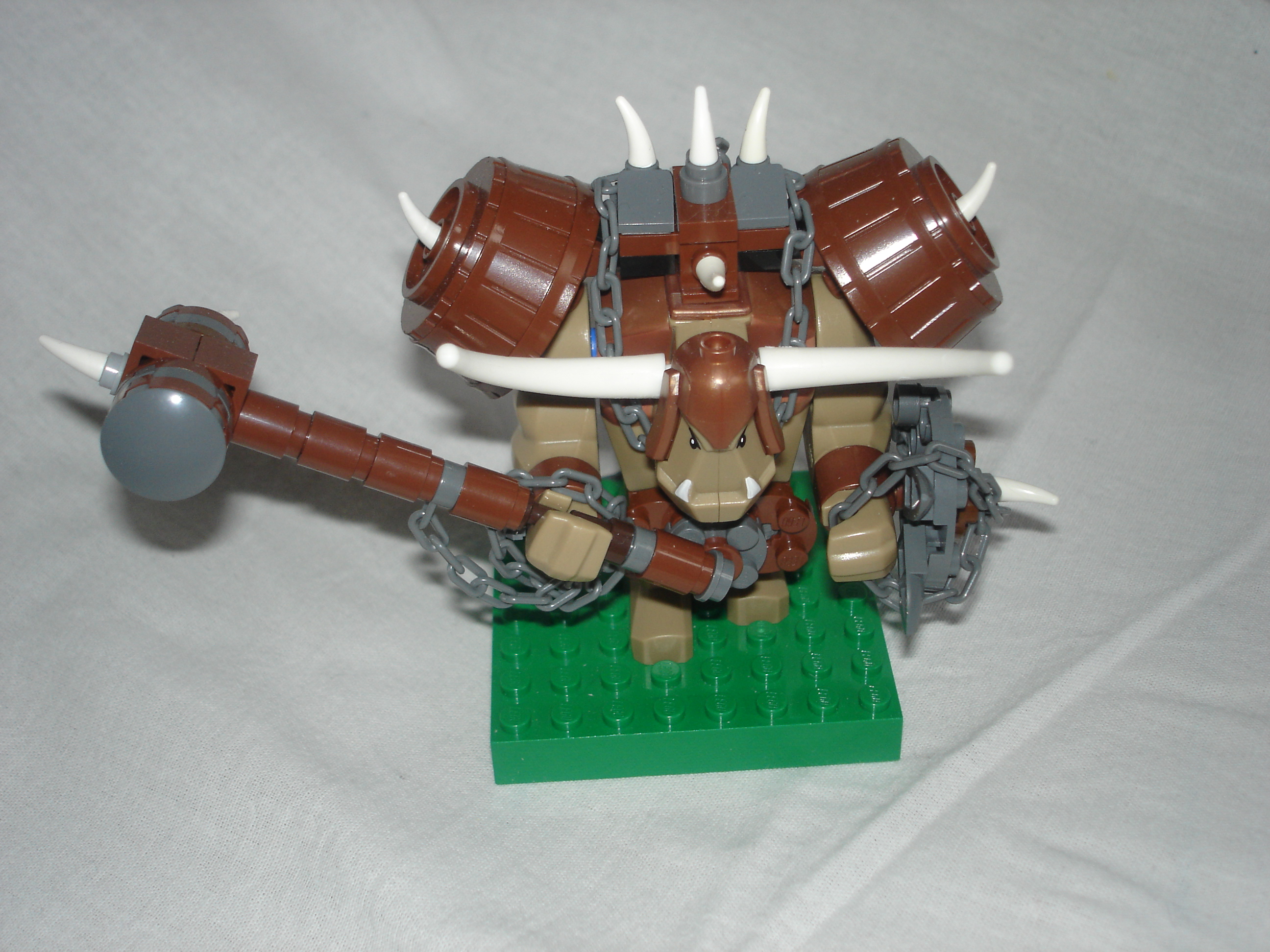 brown_armored_troll_08.jpg