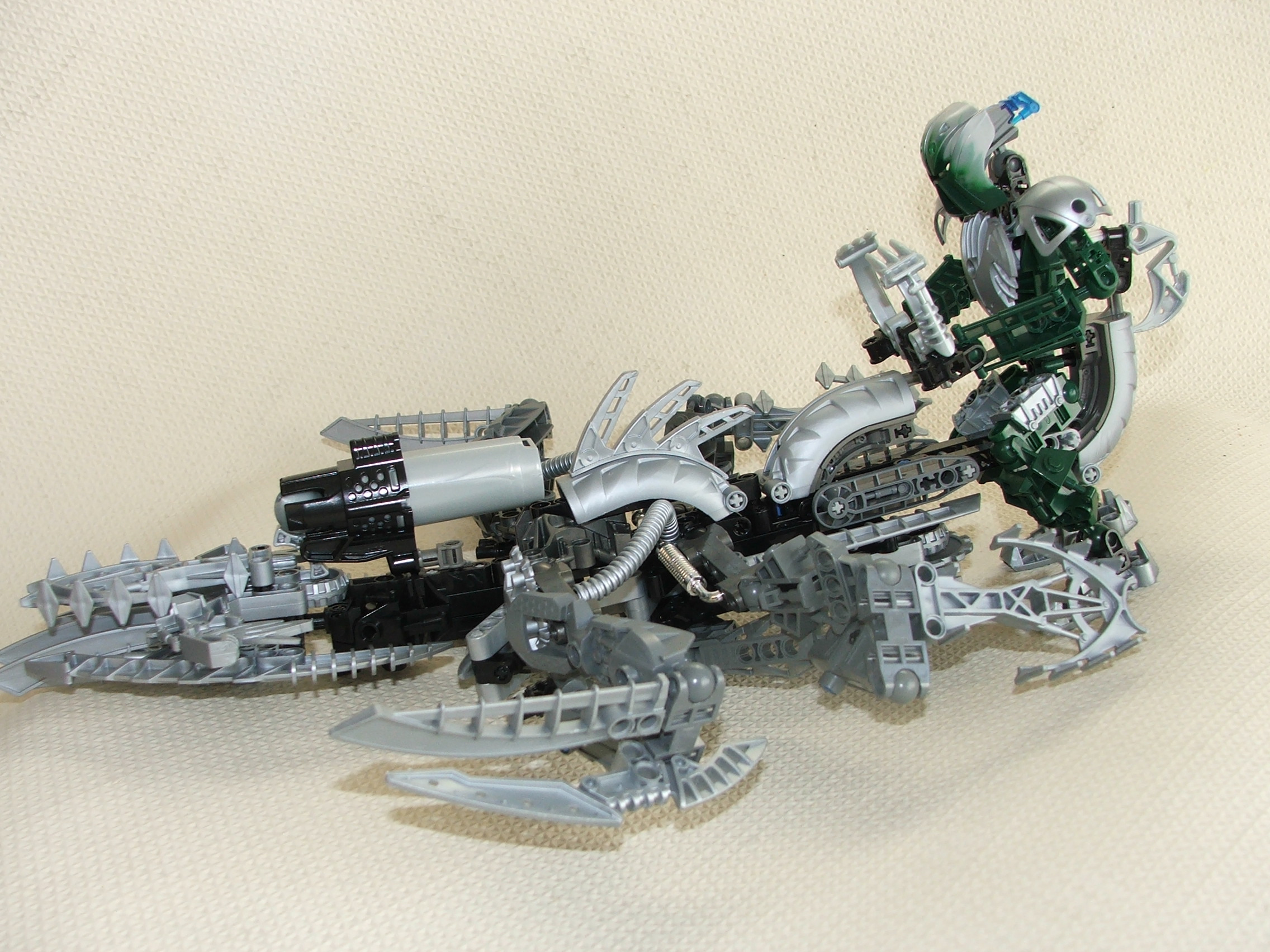 bionicle_vehicles_011.jpg