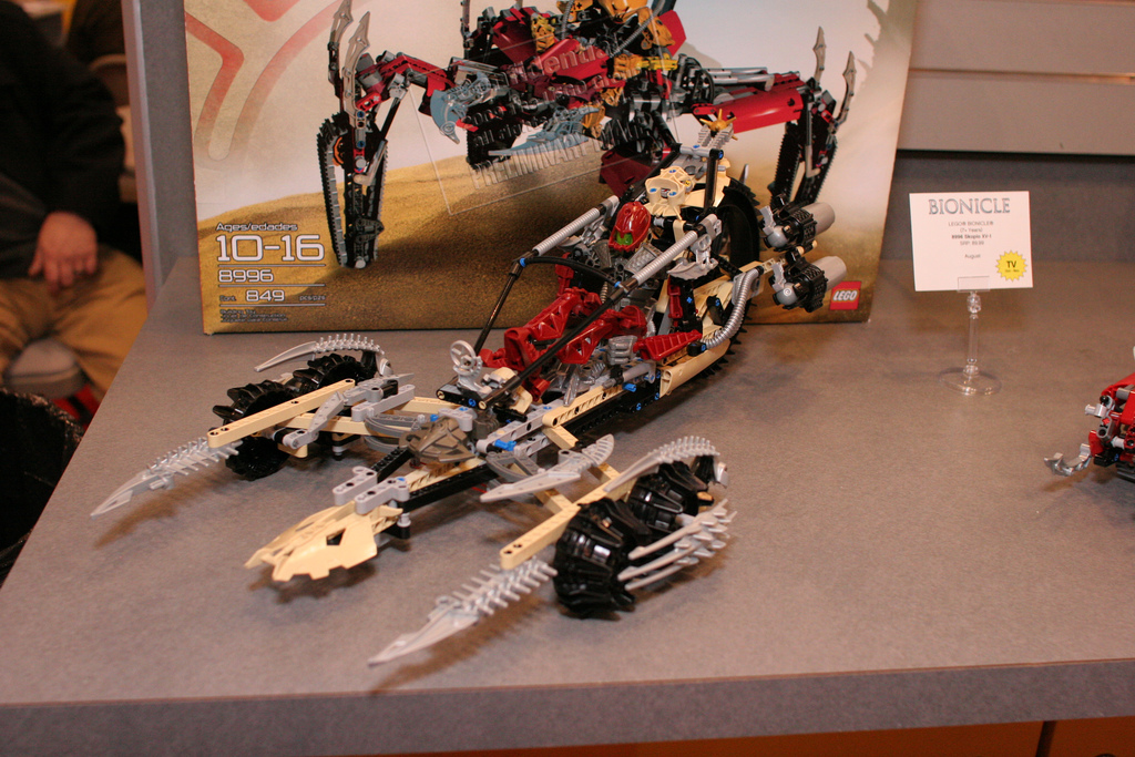 toy_fair_79.jpg