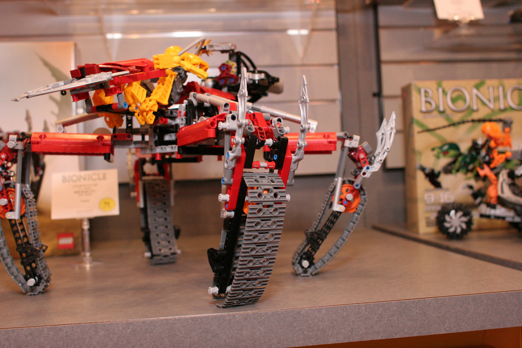 toy_fair_86.jpg