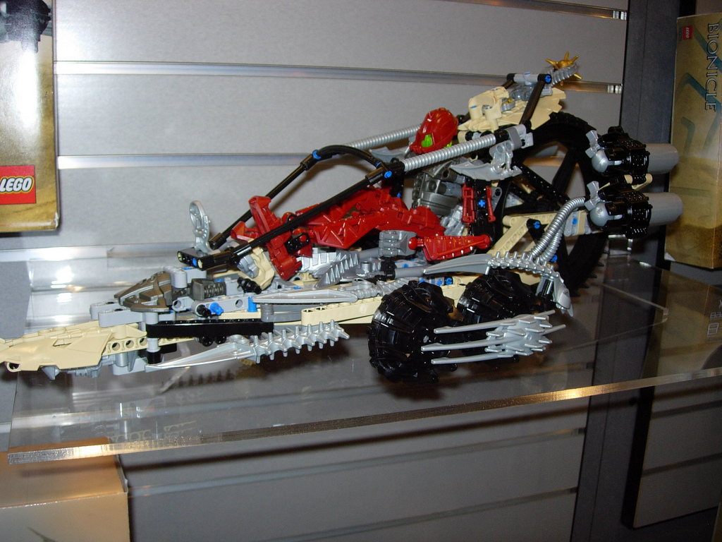 toy_fair_91.jpg