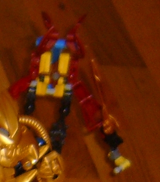 bionicle_002_weird_thing.jpg