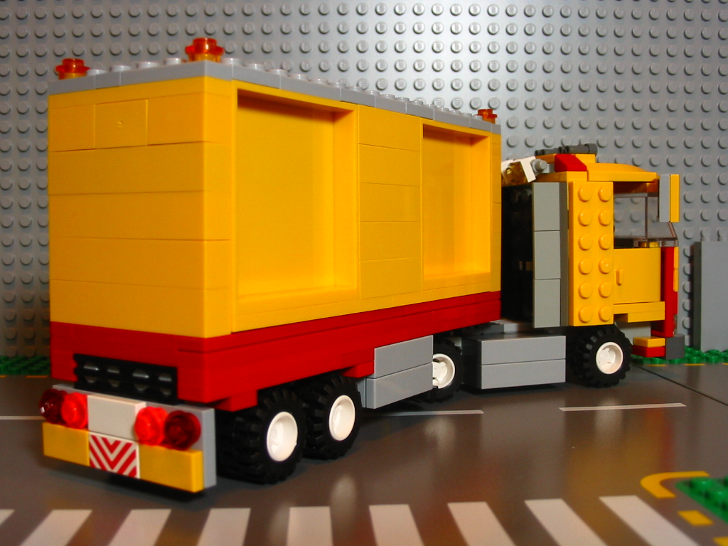 tractor_head_01_with_semi-trailer-3.jpg