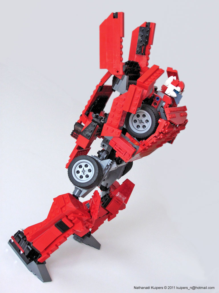 sideswipe_pose.jpg