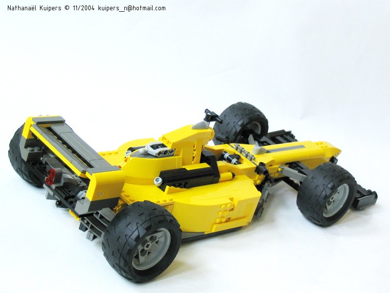 f1car_backrighthigh.jpg