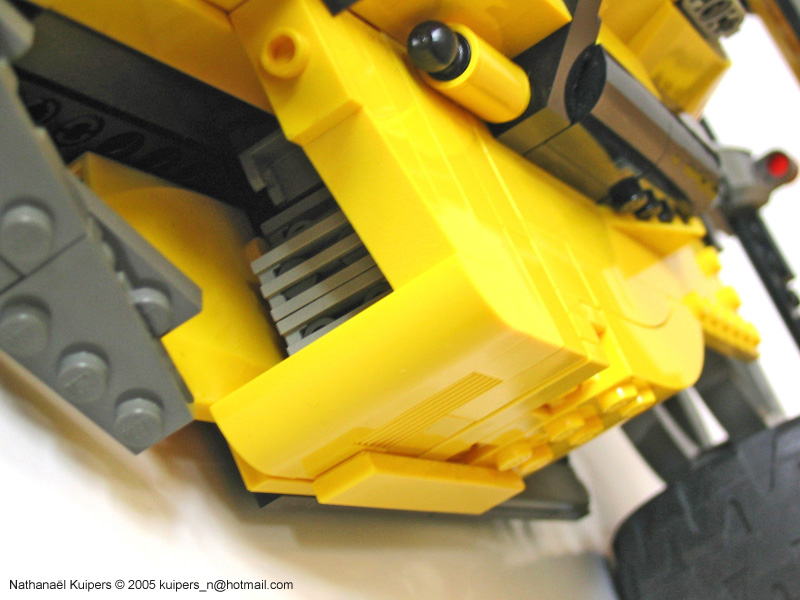f1car_detailside.jpg