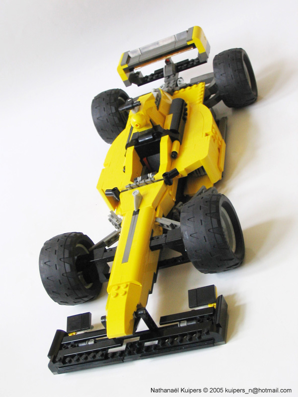 f1car_frontleft.jpg