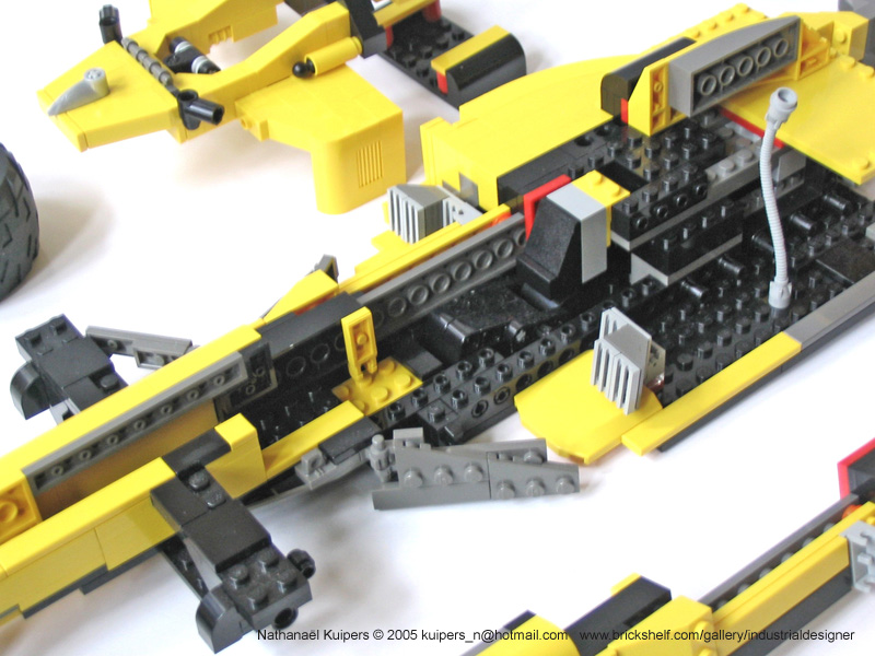 f1car_insidedetail3.jpg