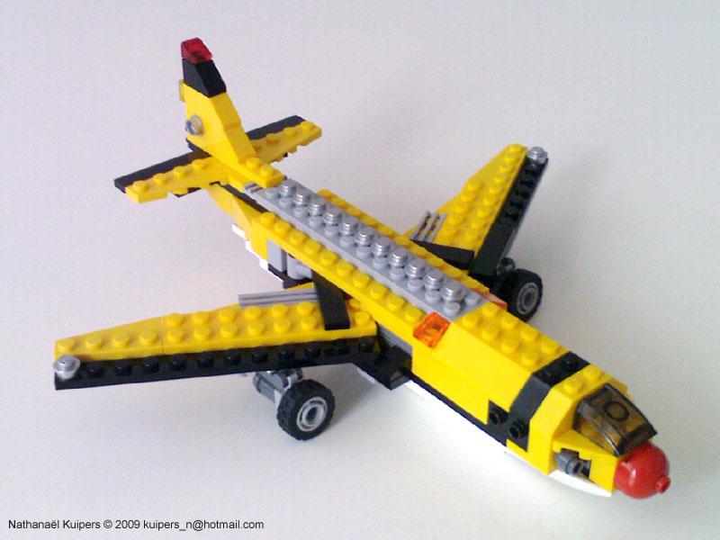 jetliner_yellow.jpg
