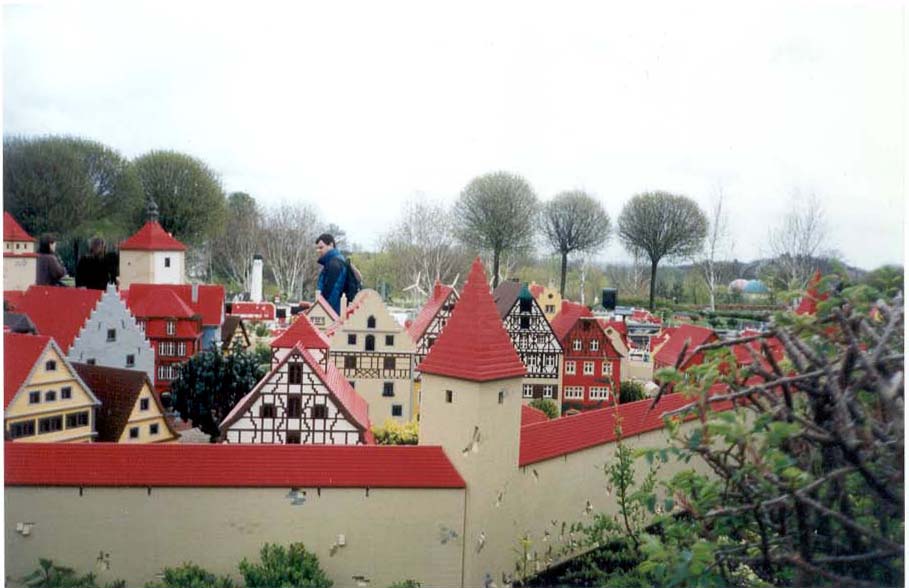 miniland005.jpg