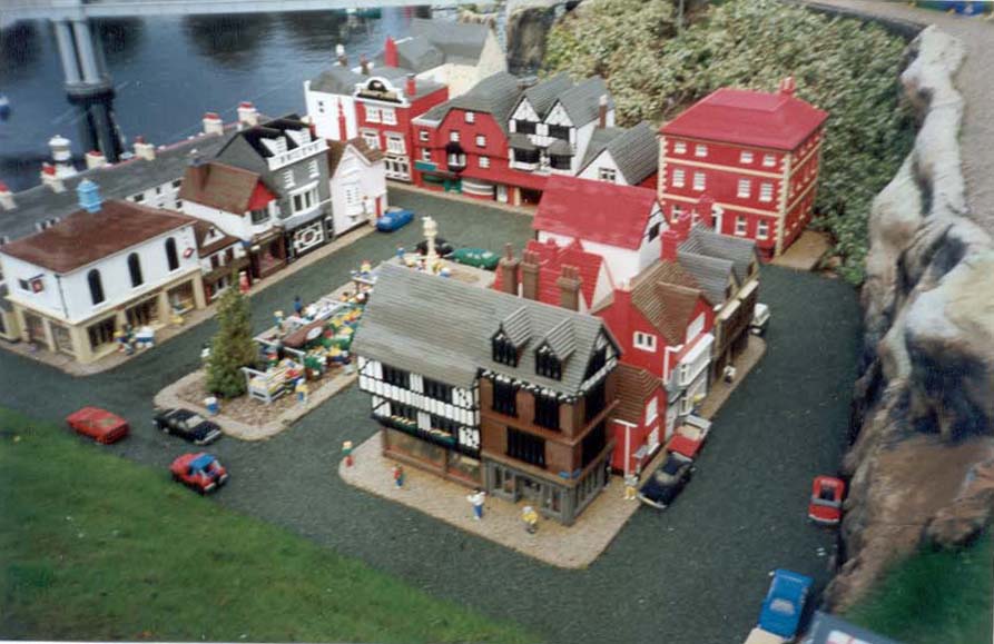 miniland030.jpg