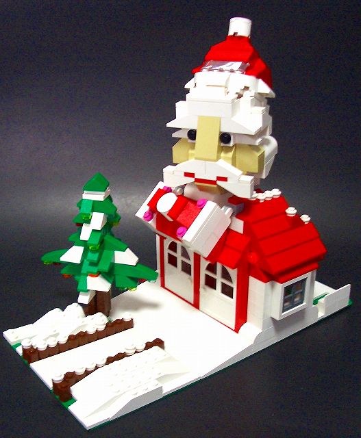 santahouse01.jpg