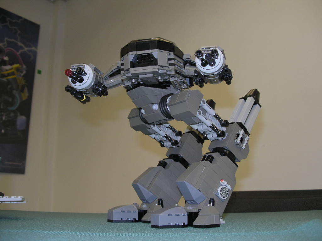 mecha01.jpg