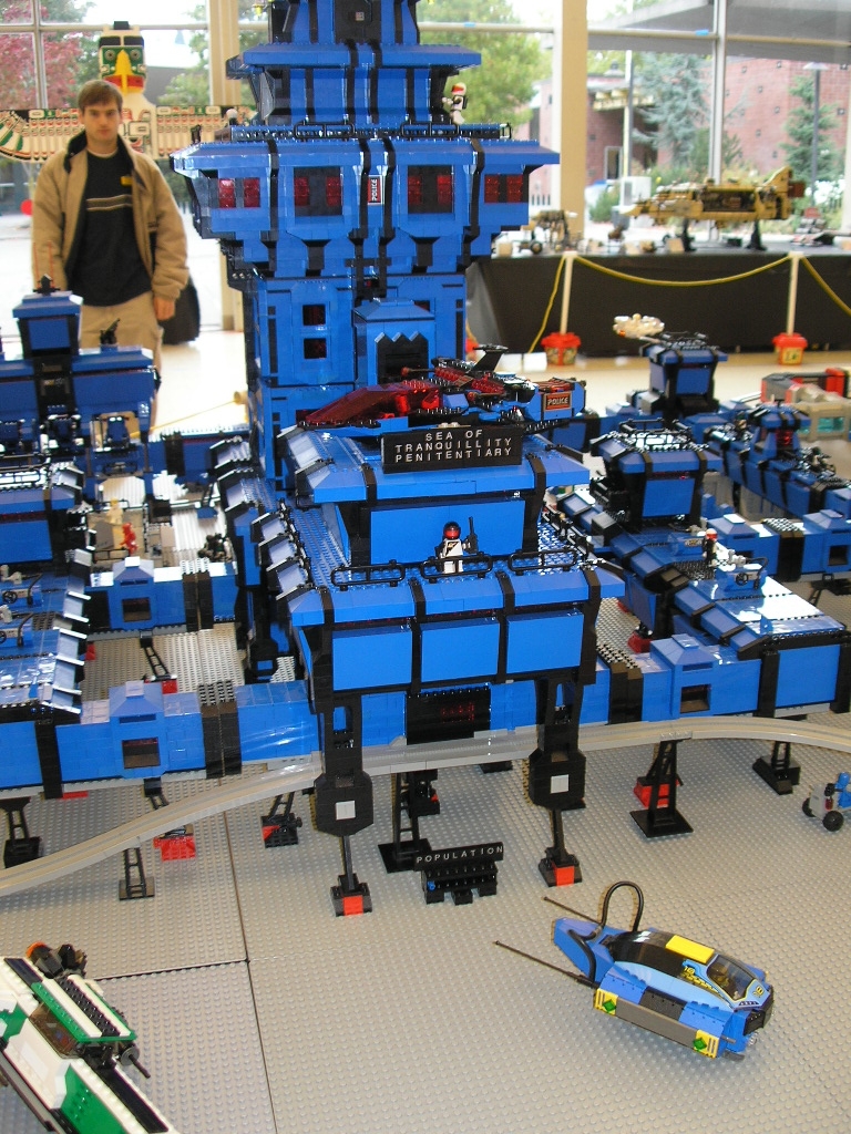 moonbase05.jpg