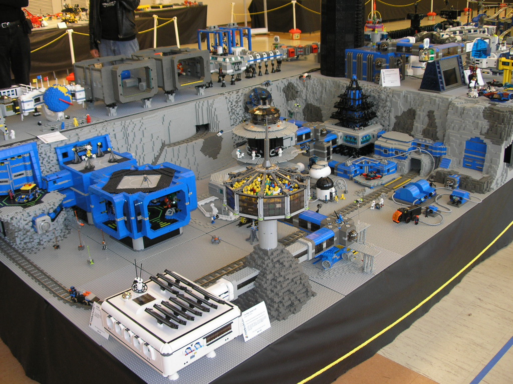 moonbase22.jpg