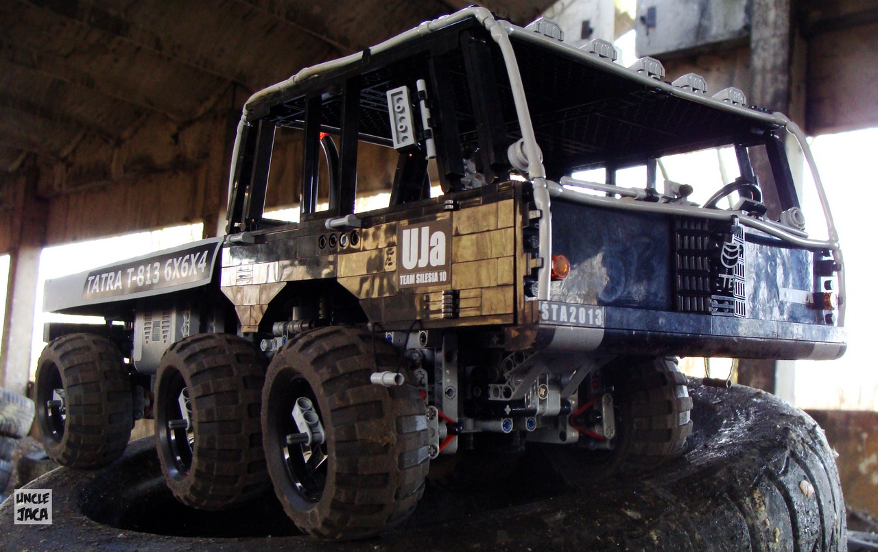 3_tatra_t-813_6x6x4.jpg