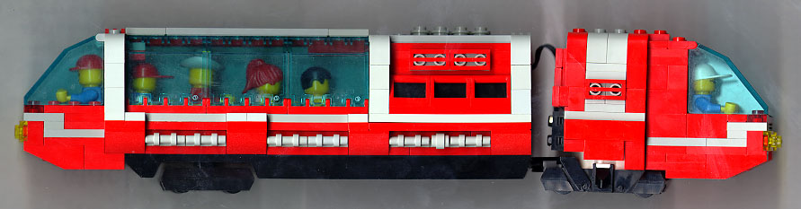 redgraymonorailside3.jpg