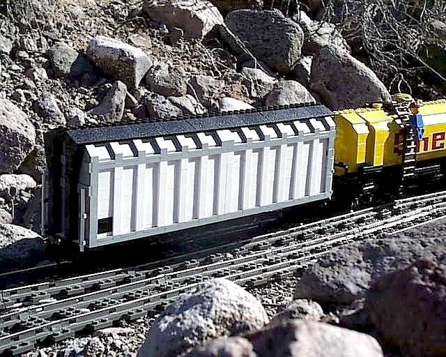 ye_db212_cargo_v2_p5.jpg