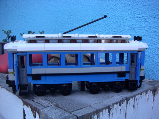 trolley.jpg