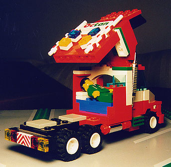 octantruckbackopen.jpg